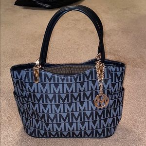 Super cute purse brand new